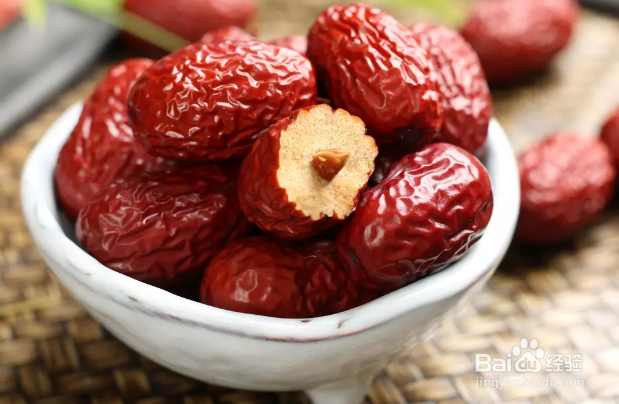 女人吃哪些食物可以起到补血作用？