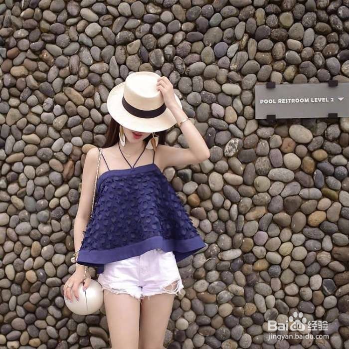燥热的夏季穿什么能及吊带背心性感凉爽?