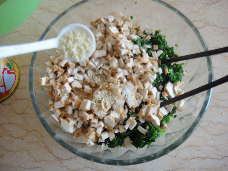 教你做马兰头松仁拌香干,真是难得的美味