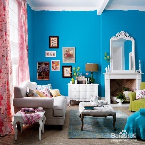 客厅背景墙如何装饰漂亮？