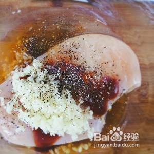 香煎鸡胸肉(蜂蜜蒜香)