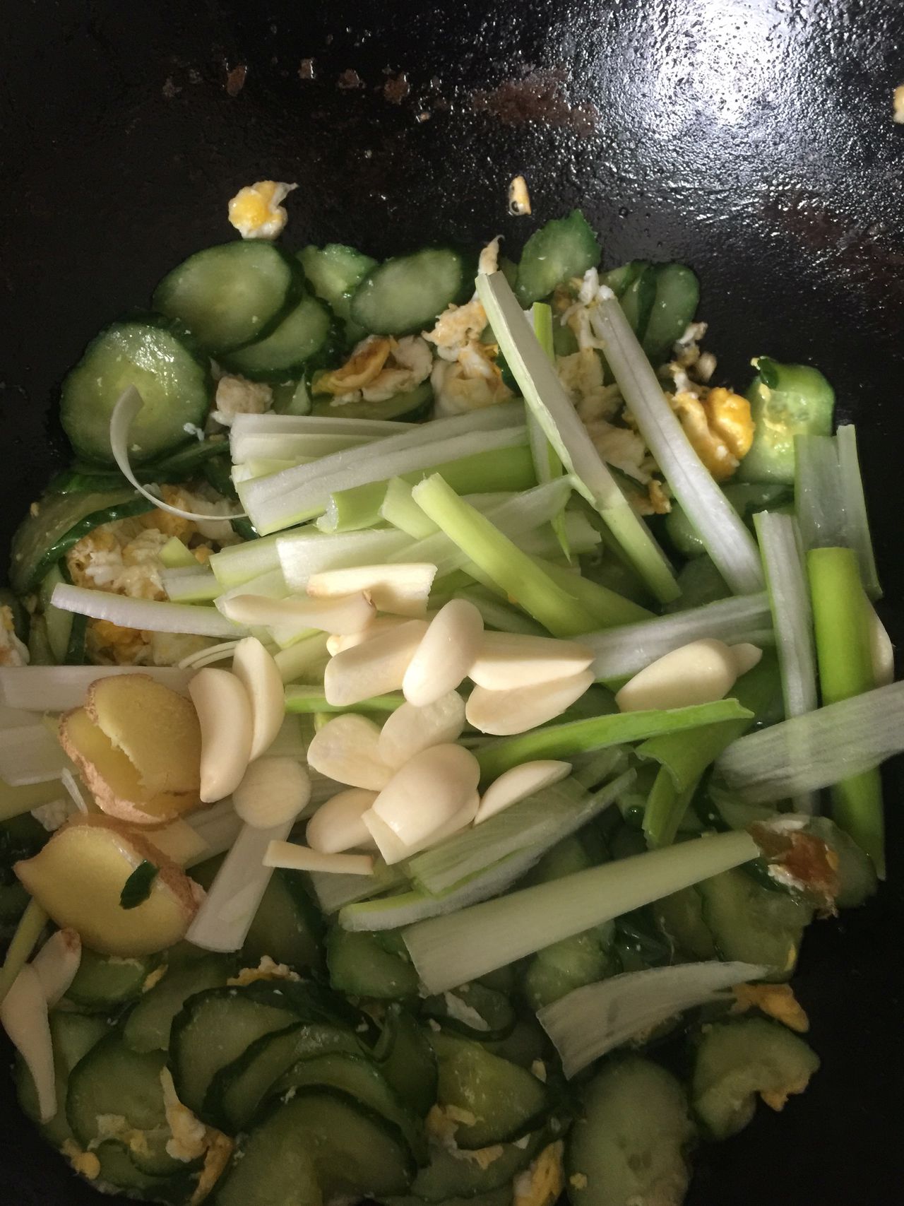 美味的秘制黄瓜炒鸡蛋的做法