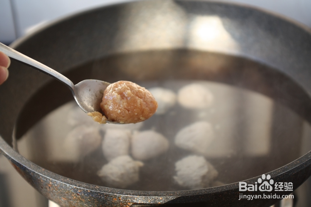 怎么吃都不腻的鸡肉丸子冬瓜汤