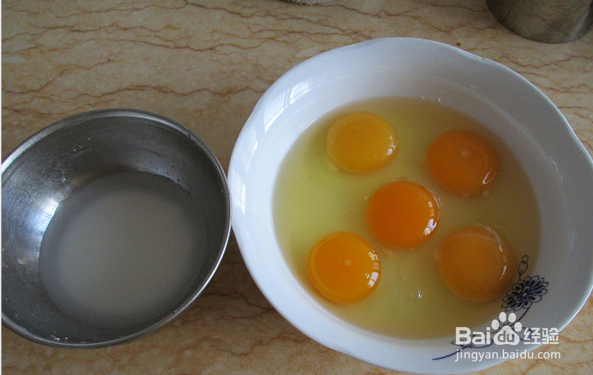 制作鲜味蛋饺