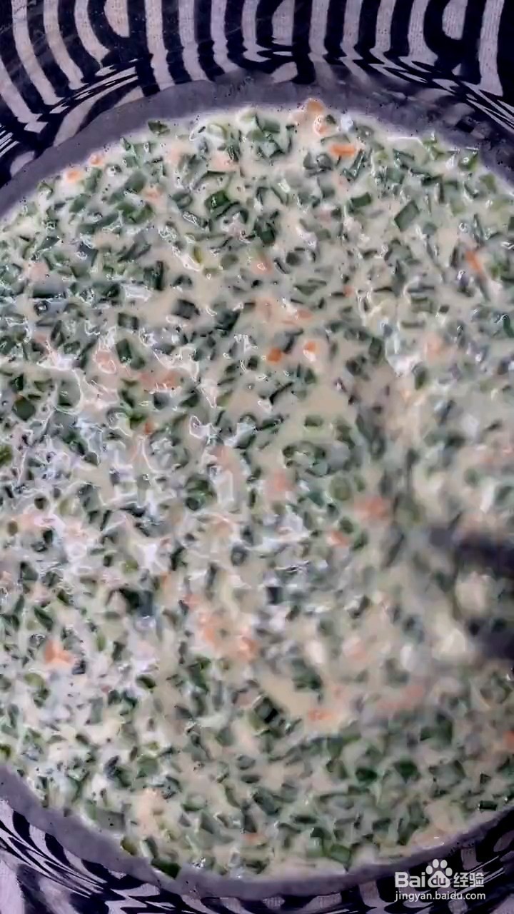 如何煎韭菜饼