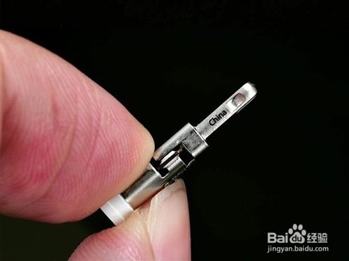 山寨配件暴利！鉴别真假苹果配件