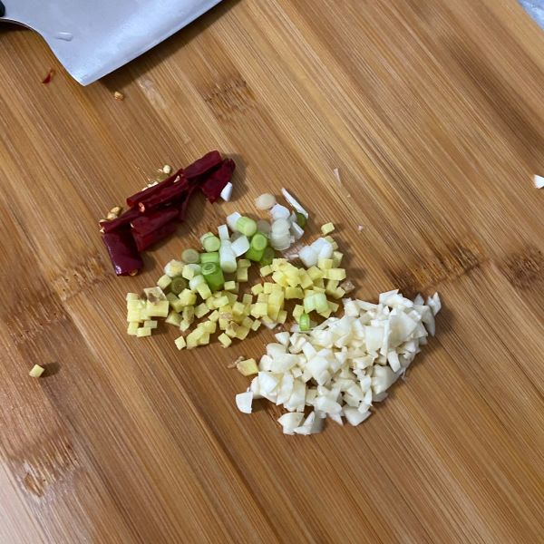 土豆片炒胡萝卜