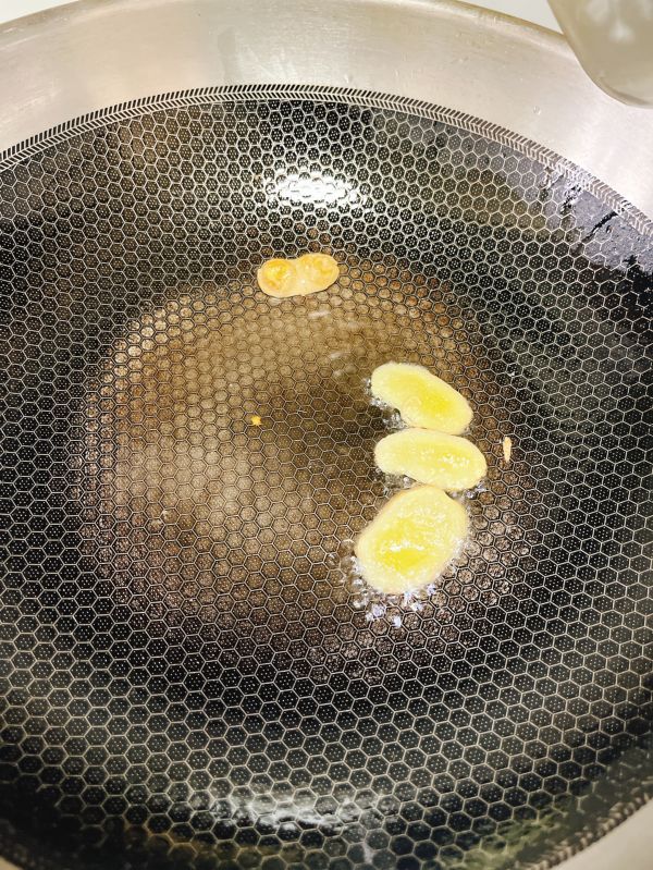 红烧土豆焖猪蹄