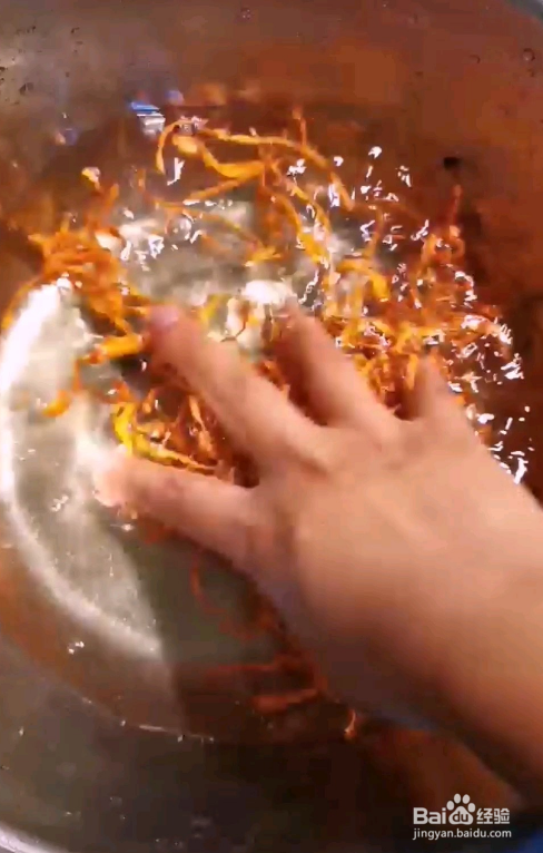 虫草老鸭煲好吃到老公和孩子赞不绝口