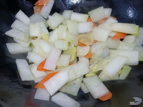 冬瓜虾滑丸子汤