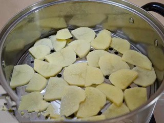 香菇肉末土豆泥怎么做？