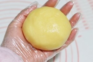 恐龙蛋麻薯包的做法