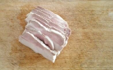 如何做出美味的梅菜扣肉