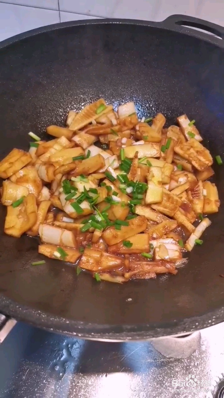 香辣油焖春笋的做法