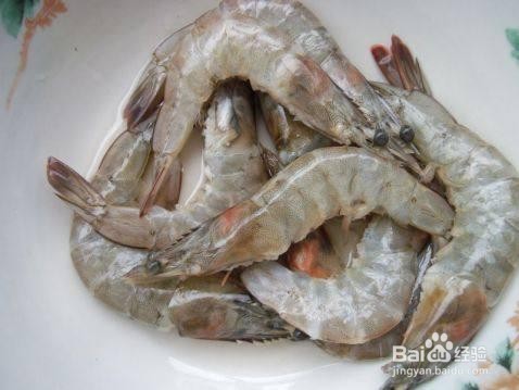 中餐厅黄晓明茄汁大虾的做法