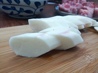 排骨山药海带汤