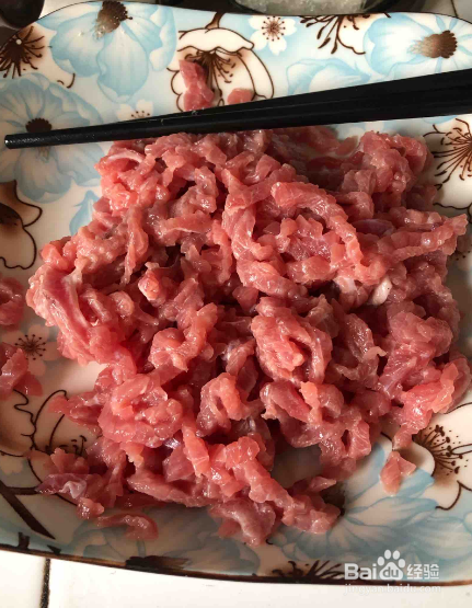牛肉炒青椒的做法