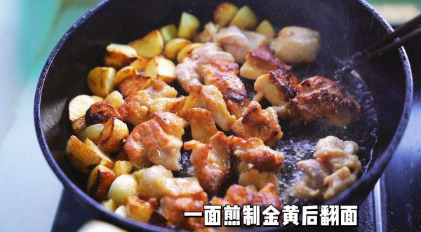 黑胡椒蒜香鲜炒鸡肉