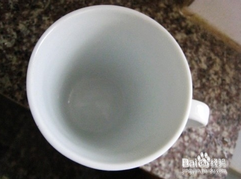 怎么清洗茶杯上的茶渍