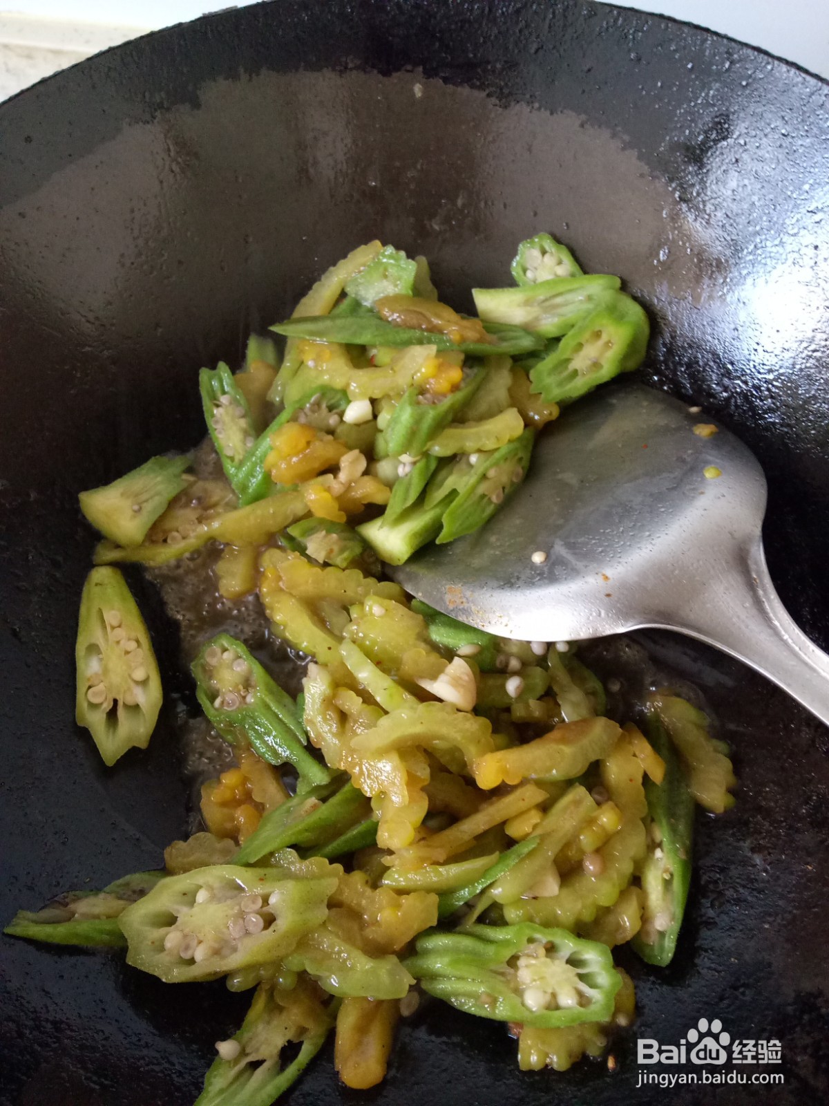 家常苦瓜炒秋葵