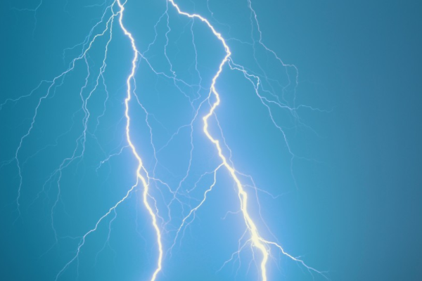 雷电后产生的高压冲击波是什么雷