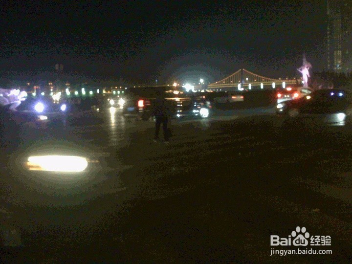 老年人怎样在夜间驾驶车辆更安全