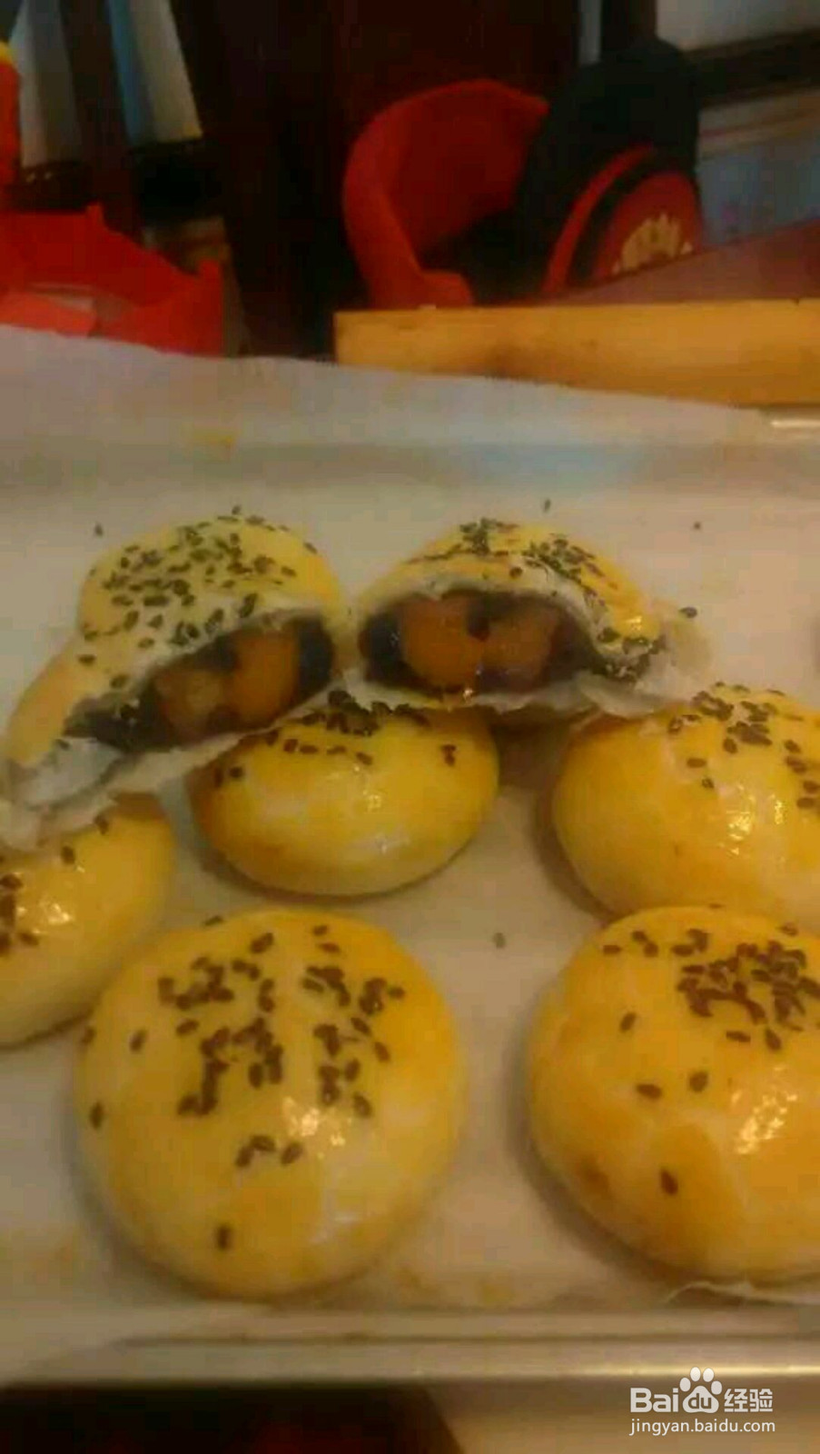 蛋黄酥饼的做法