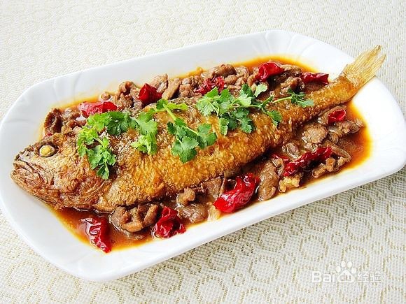 羊肉焖黄花鱼做法