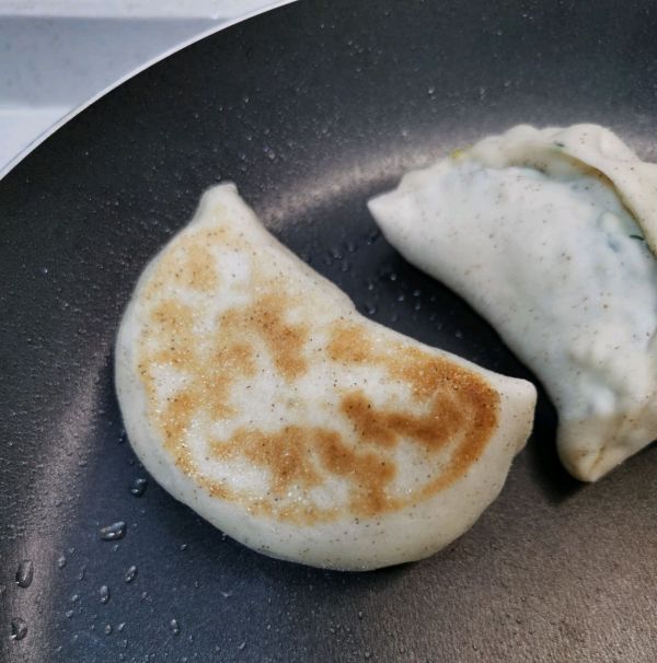 又见韭菜鸡蛋水煎包