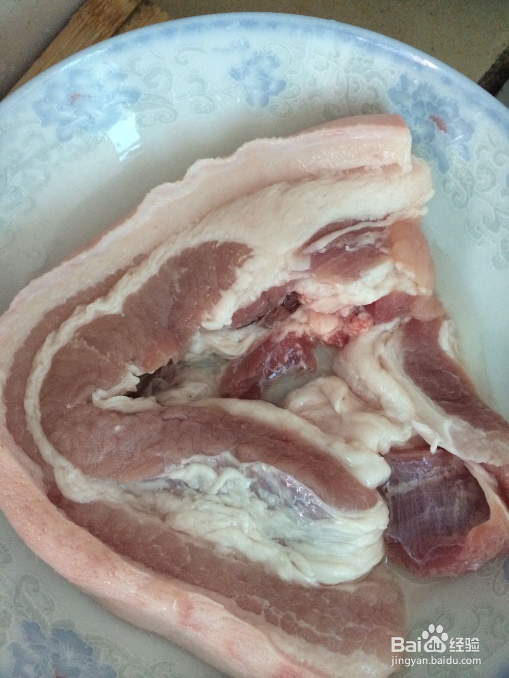 美味的五花肉炒苦瓜