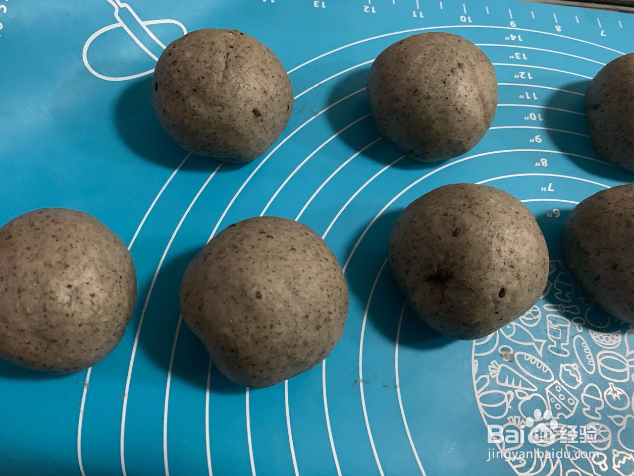 全麦黑芝麻豆沙华夫的做法