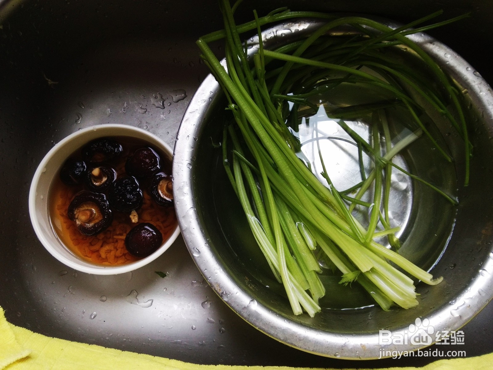 孕妇食谱-怀孕吃啥5海米蘑菇拌芹菜