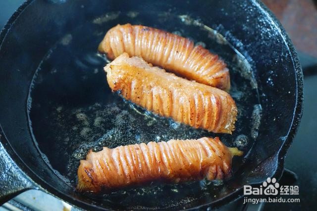 家庭自制热狗肠鲜蔬沙拉