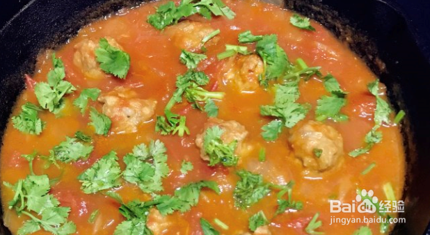 如何制作浓郁鲜香的番茄肉丸 ?