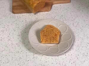 怎么做美味的南瓜肉松蒸蛋糕