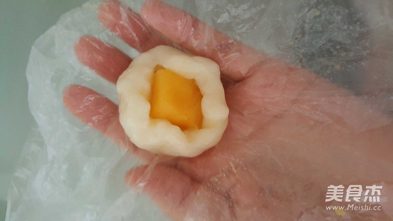 芒果糯米糍的做法