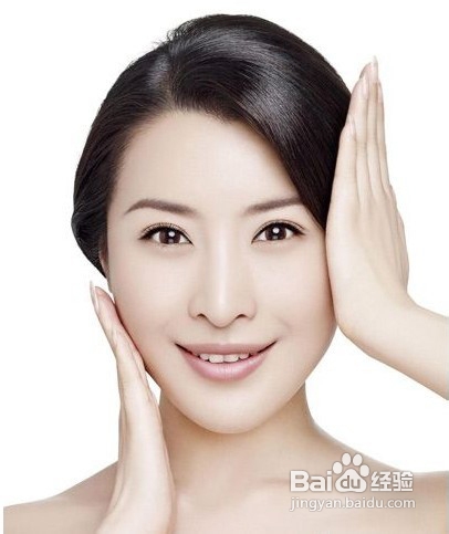 教你如何正确使用化妆水