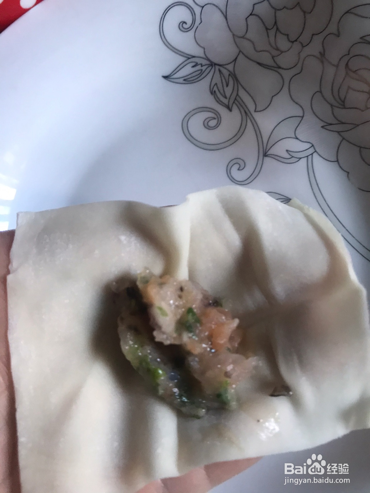 美味三文鱼虾仁小馄饨的做法