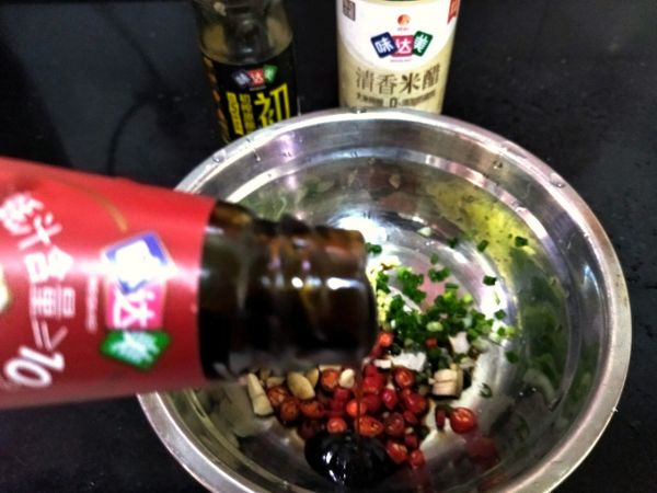 凉拌黄瓜黑木耳