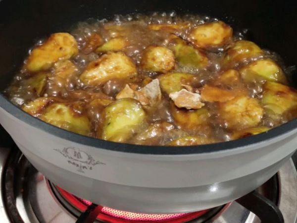 糖醋茄子盖浇饭