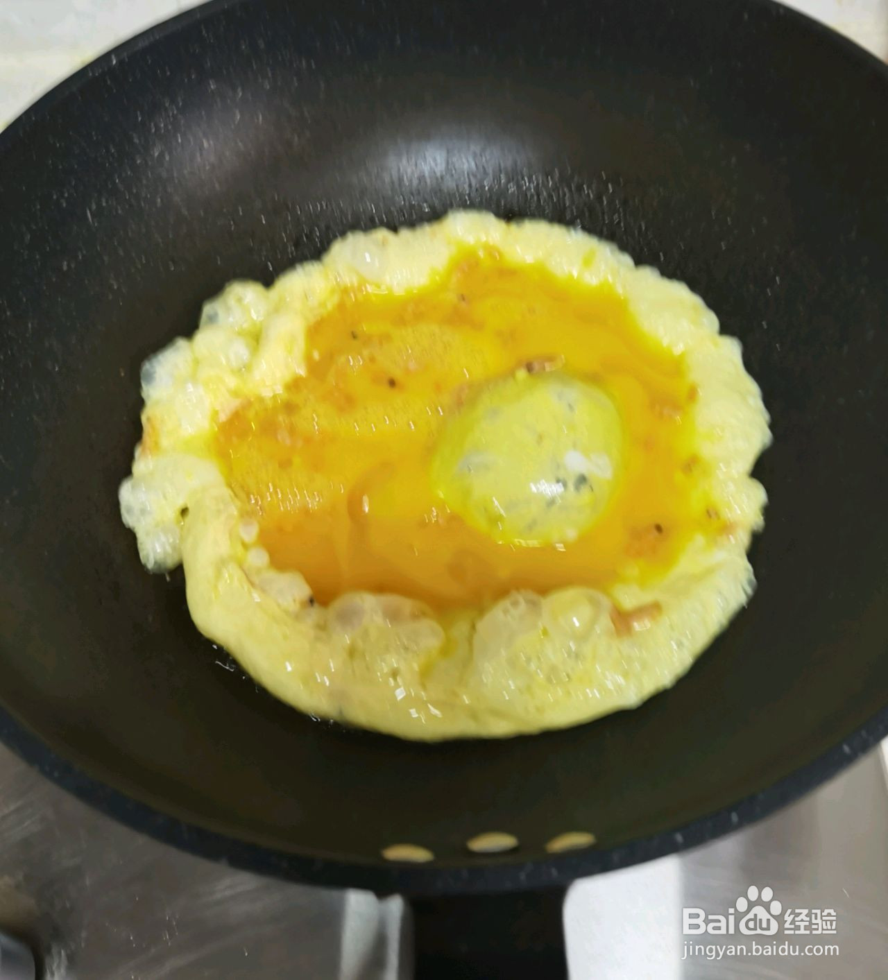 酱油炒蛋的做法