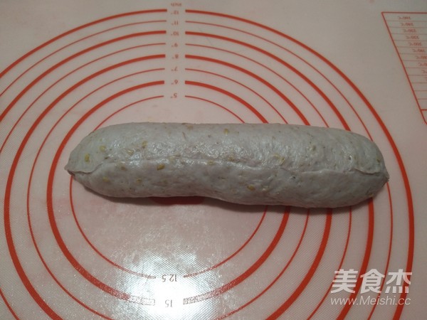 紫薯亚麻籽软欧