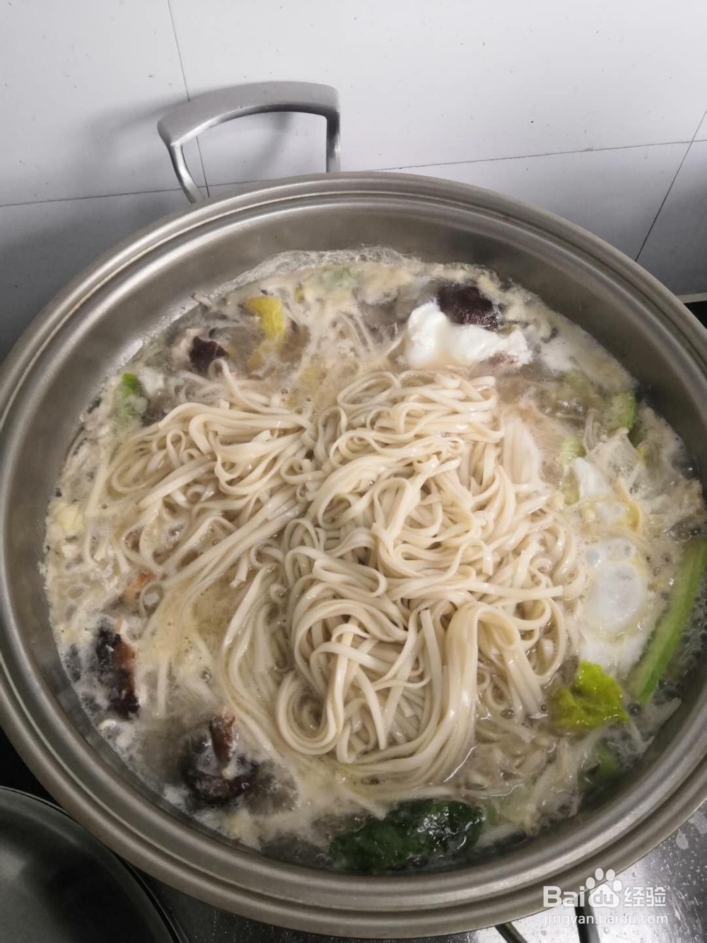 如何煮肉丝荷包蛋面