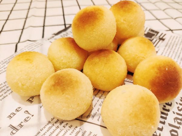 黄金生酮奶油椰蓉球