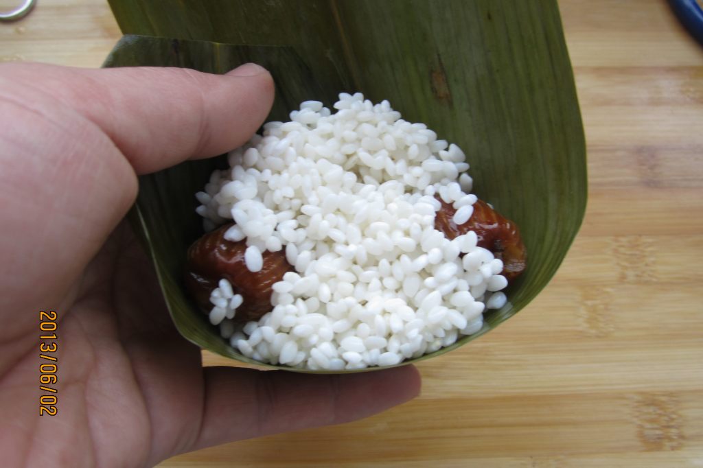 蜜枣三角粽子制作，给你甜蜜端午！