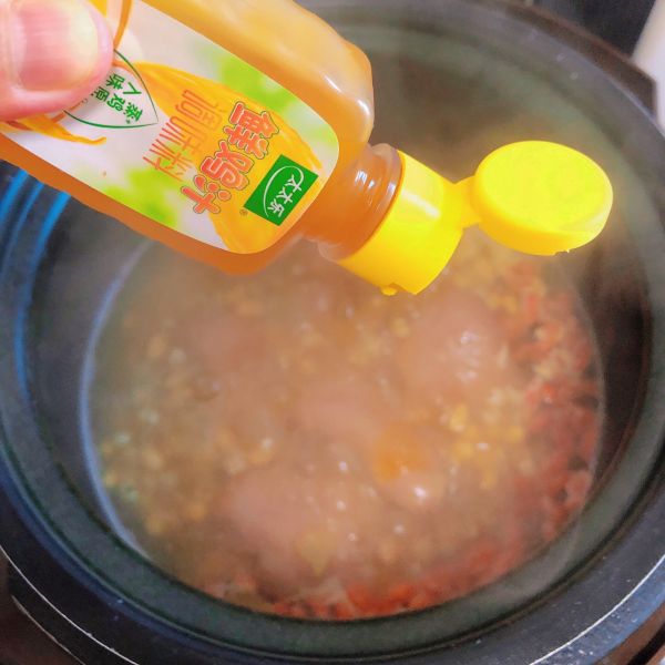 黄豆薏米猪蹄汤