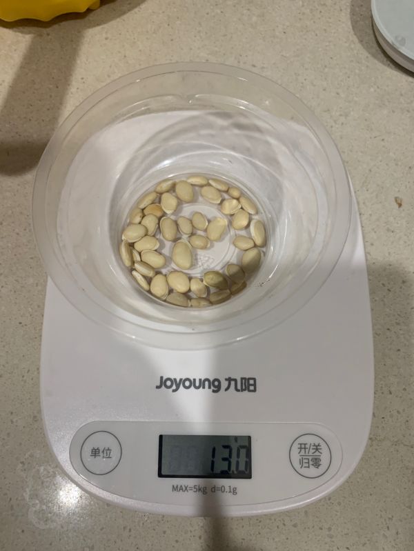 淮山茨实莲子汤