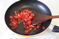 汉中裤带扯面的做饭