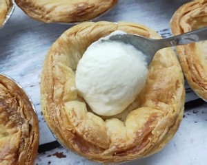 在家制作美味的酸奶蛋挞