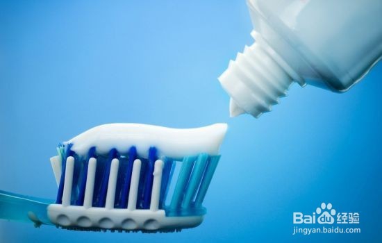 如何将窗户擦得干干净净